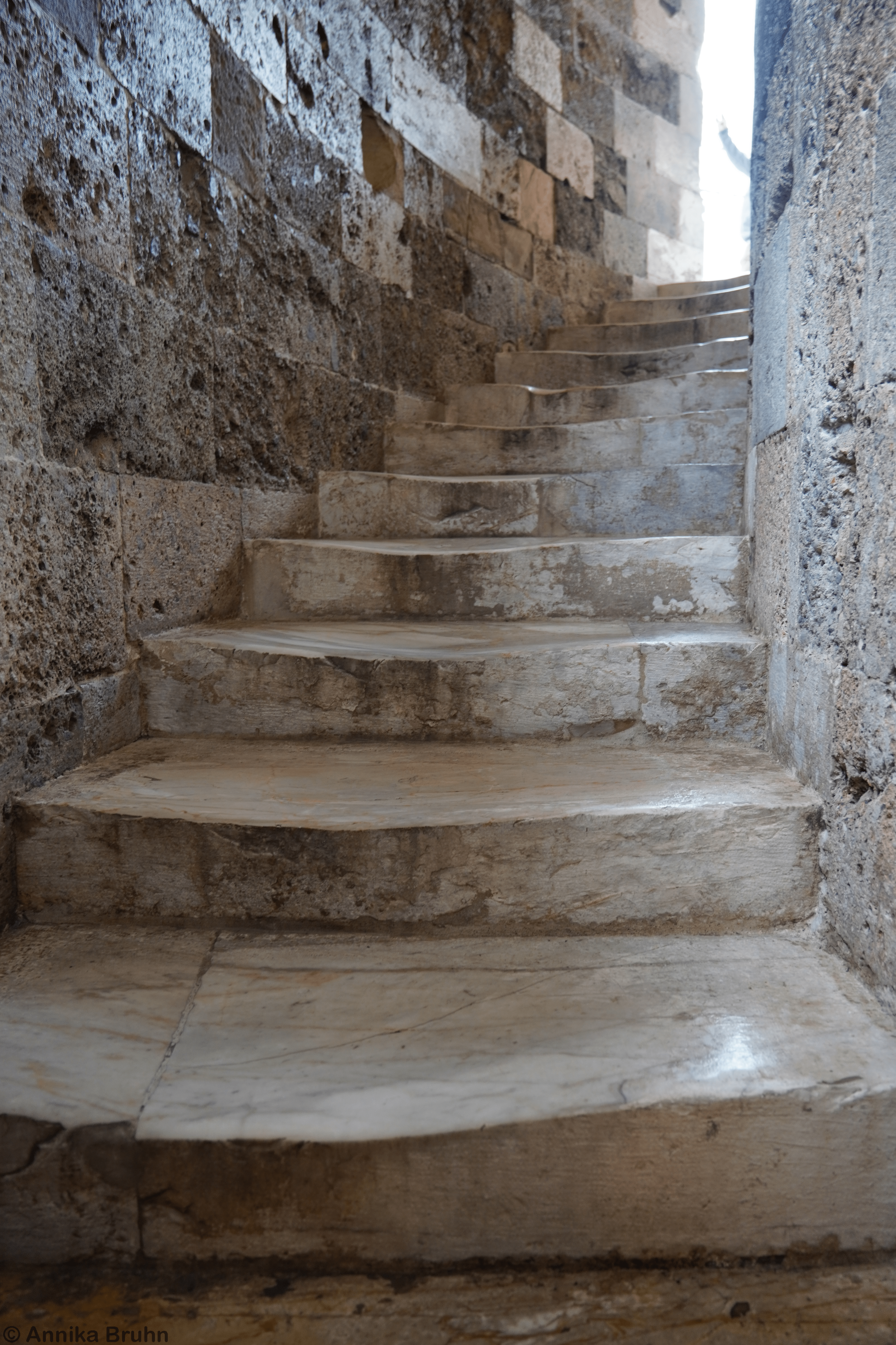 Treppe vom Schiefen Turm